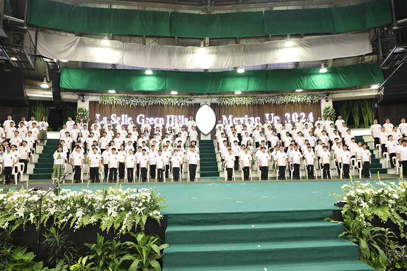 Congratulations, Grade 6 Class of 2004, on your Moving Up Day!